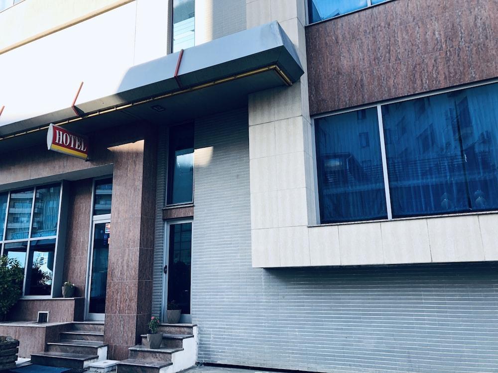 Hotel Arifi Shkodër Exterior foto
